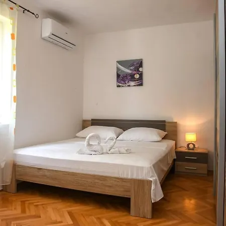 Goli Appartement Komiža
