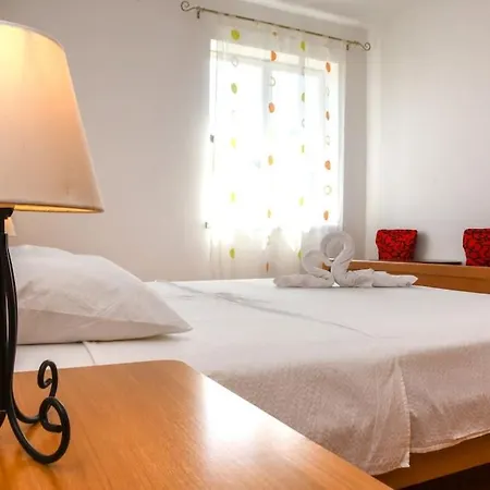 Goli Apartment *