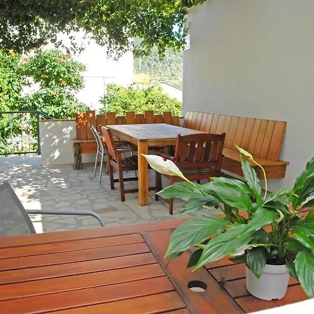 Apartment Goli Komiza